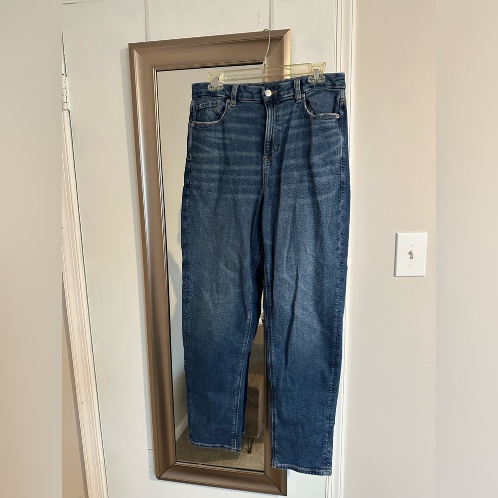 American Eagle Stretch curvy mom jean